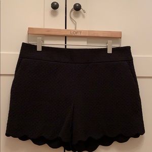 Ann Taylor Loft Riviera Short, black, size 6